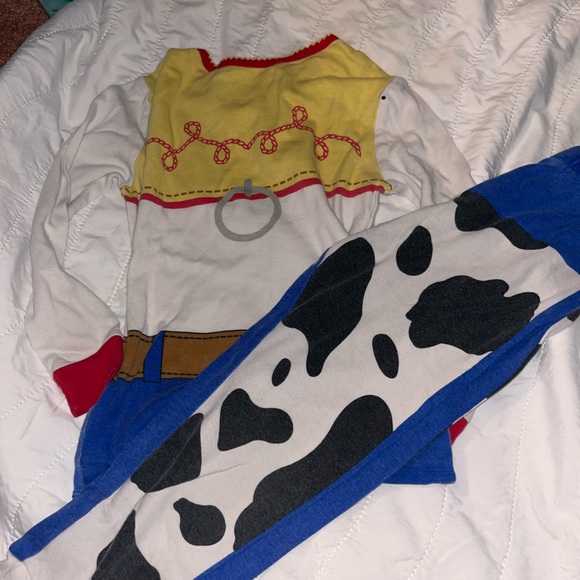 Jesse pajamas - Picture 1 of 5